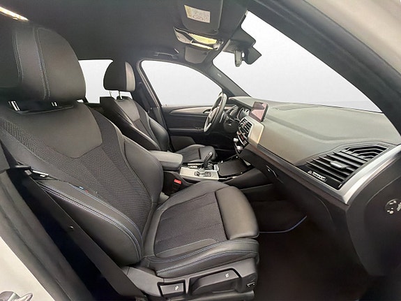 BMW X3 26 of 30