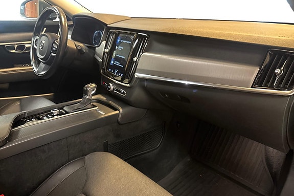 Volvo V90 10 of 14