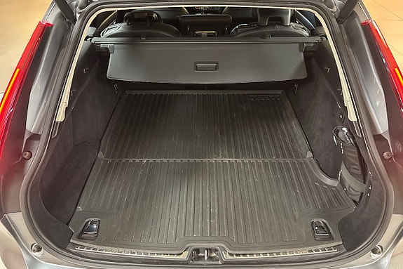 Volvo V90 13 of 14