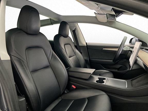 Tesla Model 3 23 of 30