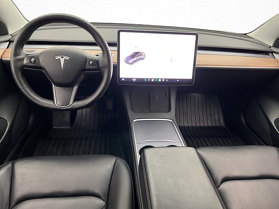 Tesla Model 3 14 of 30
