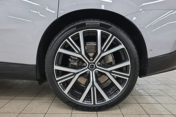 Volvo ES90 17 of 25