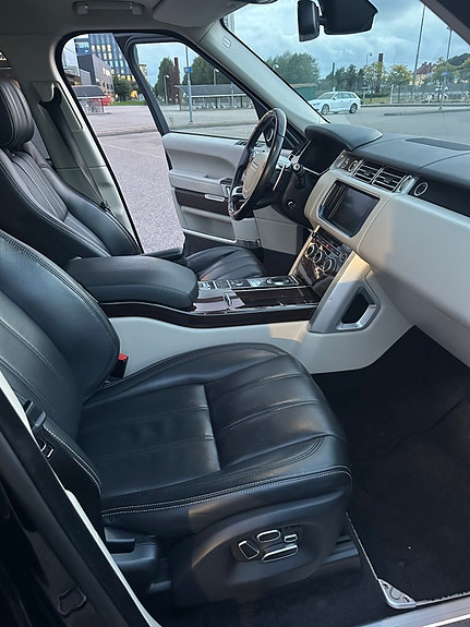 Land Rover Range Rover 16 of 23