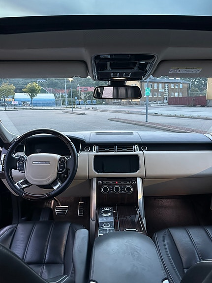 Land Rover Range Rover 11 of 23