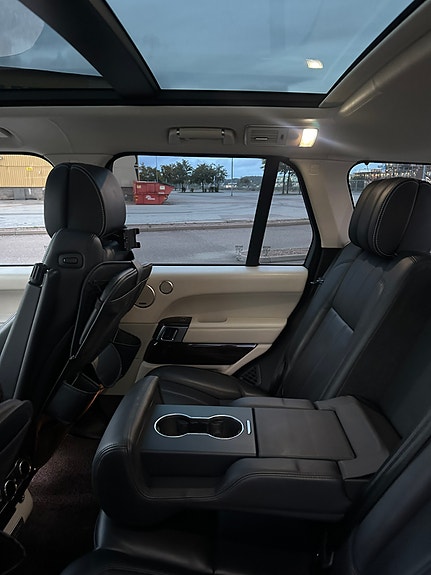 Land Rover Range Rover 15 of 23