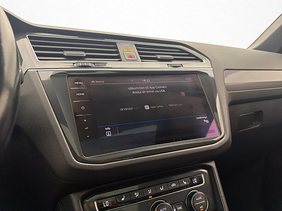Volkswagen Tiguan 24 of 30