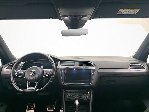 Volkswagen Tiguan 21 of 30
