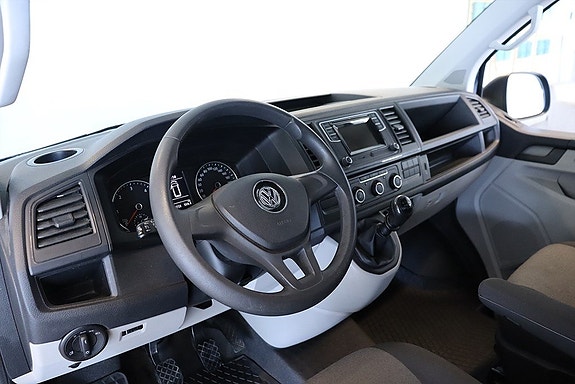 Volkswagen Transporter 7 of 12