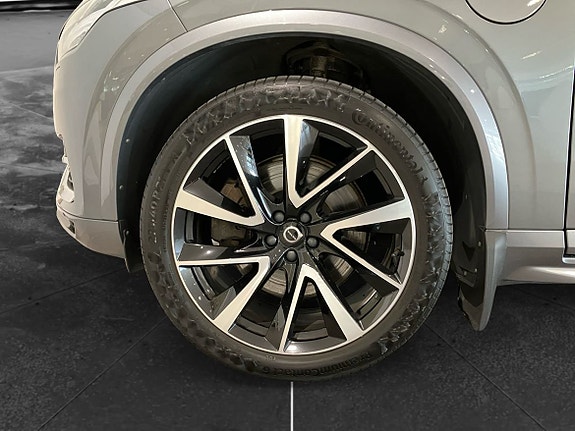 Volvo XC90 9 of 14