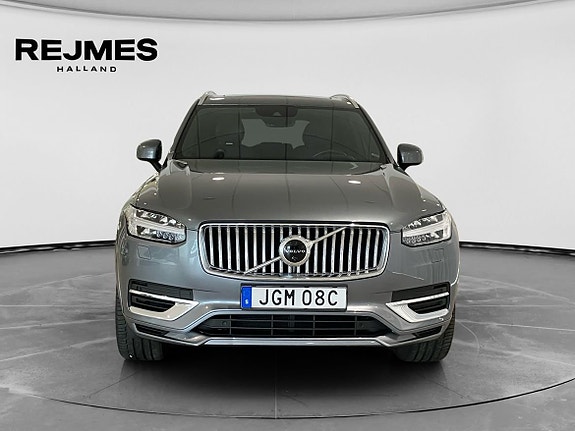 Volvo XC90 8 of 14