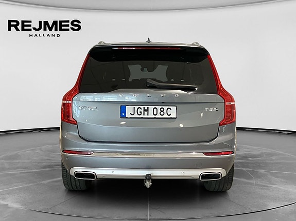 Volvo XC90 7 of 14