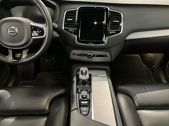 Volvo XC90 12 of 14