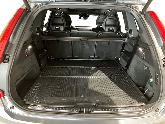 Volvo XC90 13 of 14