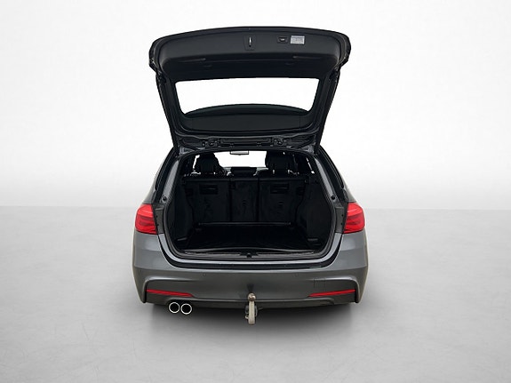 BMW 320d 27 of 30