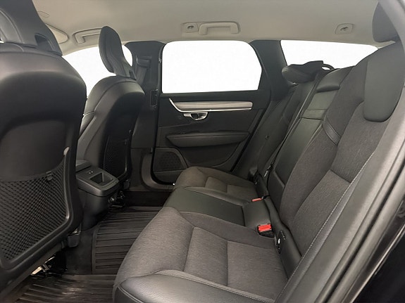 Volvo V90 24 of 30