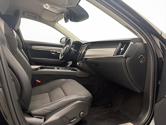 Volvo V90 22 of 30