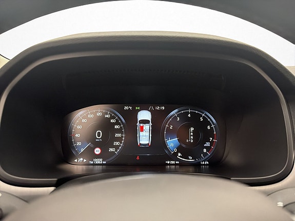 Volvo V90 13 of 30