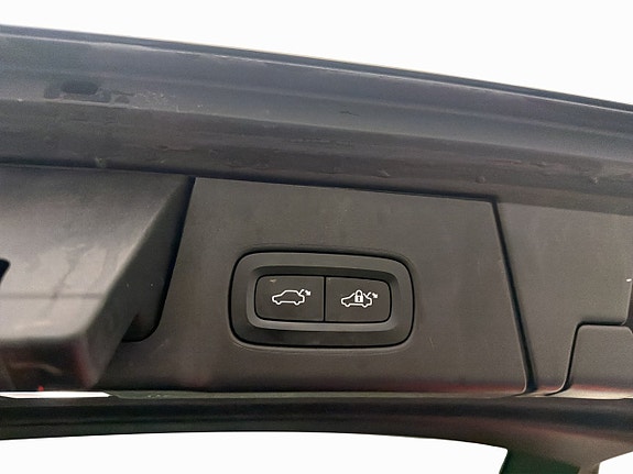 Volvo V90 26 of 30