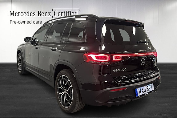 Mercedes-Benz EQB300 4 of 14