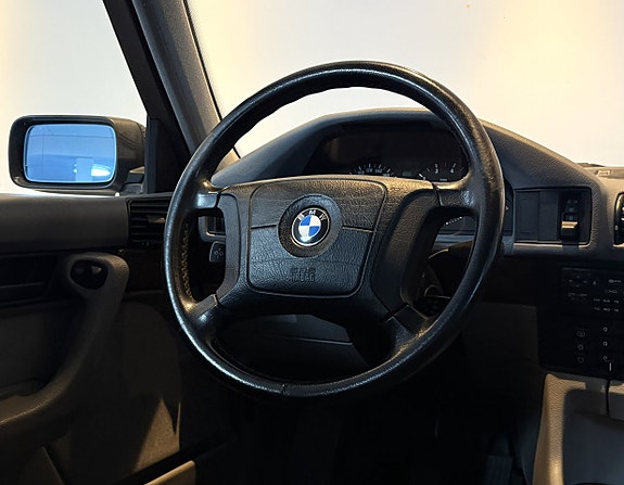BMW 518 13 of 15