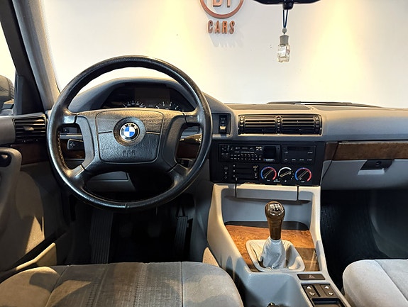 BMW 518 12 of 15