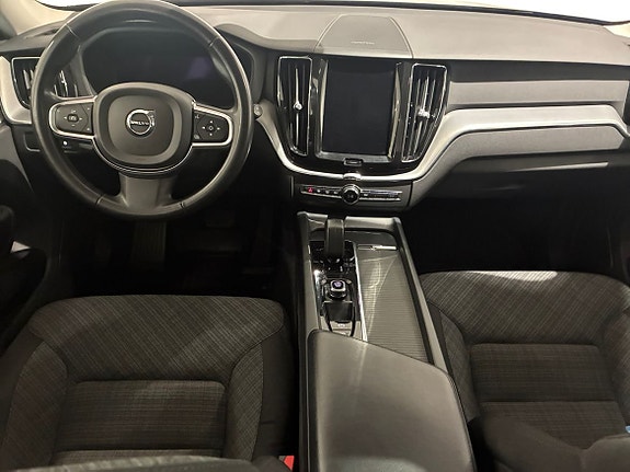 Volvo XC60 5 of 16