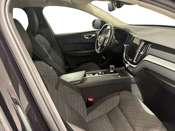Volvo XC60 4 of 16