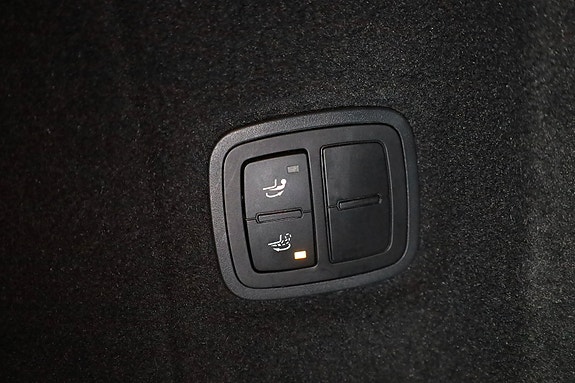 Porsche Cayenne 5 of 22