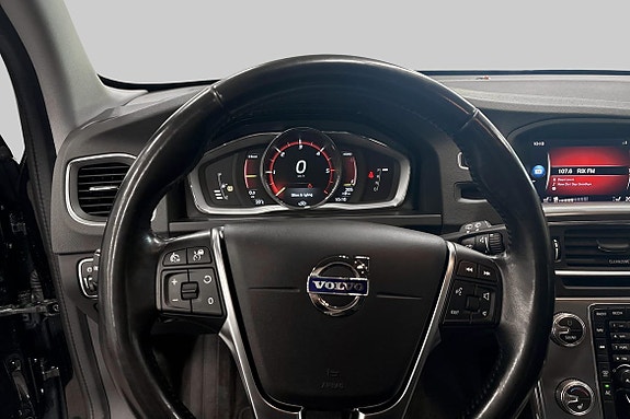 Volvo V60 9 of 19