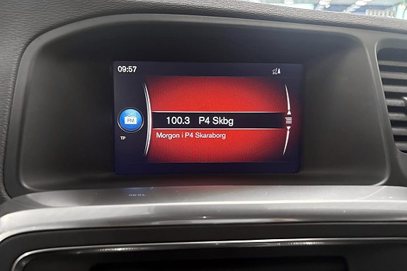 Volvo V60 13 of 19