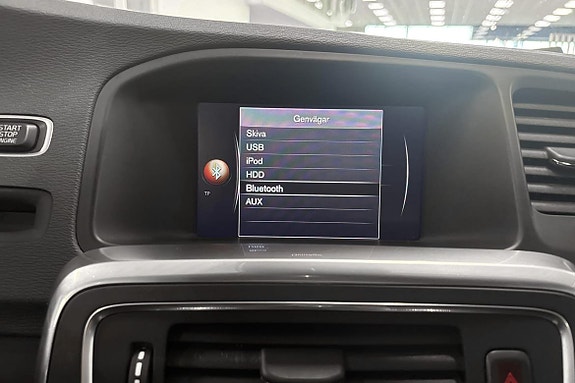 Volvo V60 14 of 19
