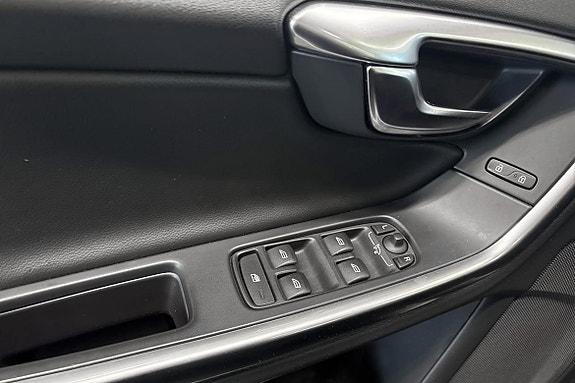 Volvo V60 16 of 19