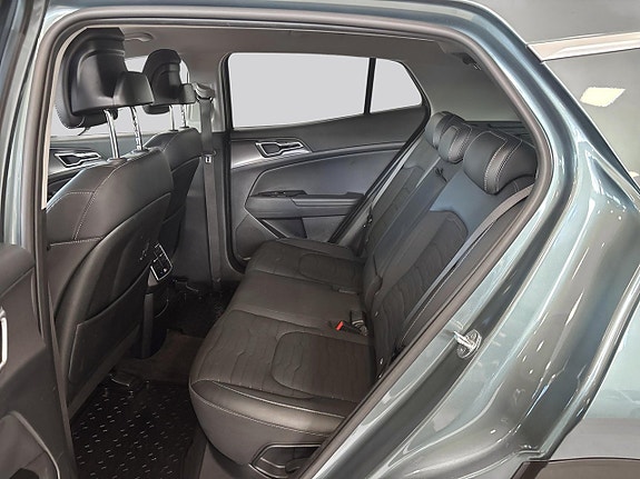 Kia Sportage 10 of 21