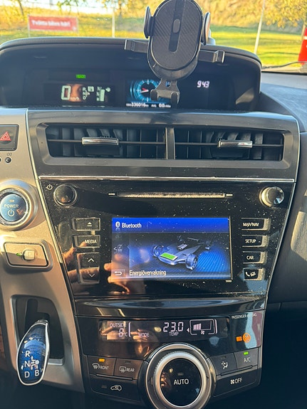 Toyota Prius+ 5 of 7