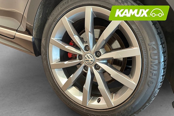 Volkswagen Passat 6 of 21