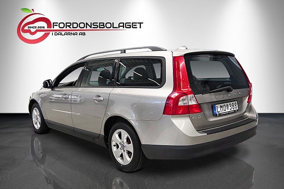 Volvo V70 6 of 16