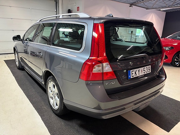 Volvo V70 5 of 11