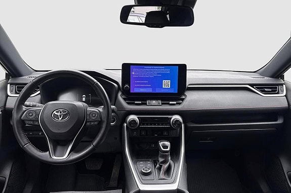 Toyota RAV4 7 of 14