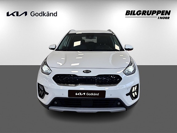 Kia Niro 2 of 17