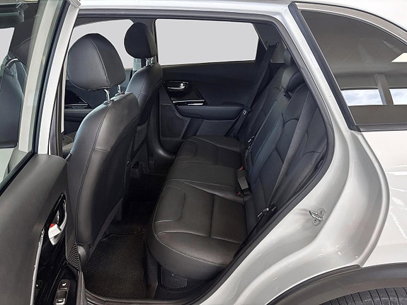 Kia Niro 9 of 17