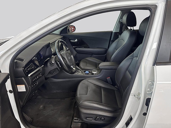 Kia Niro 8 of 17
