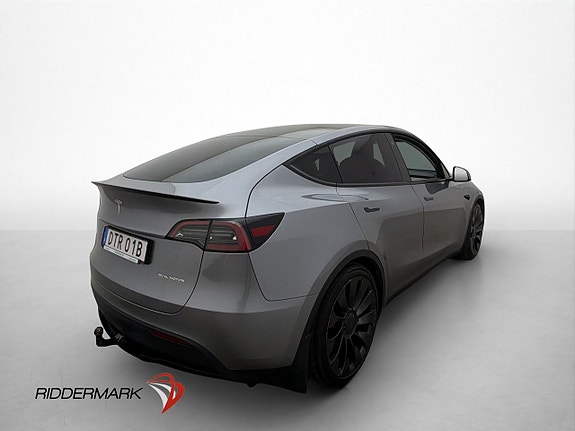 Tesla Model Y 9 of 30