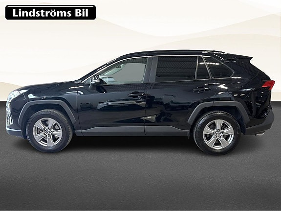 Toyota RAV4 6 of 19