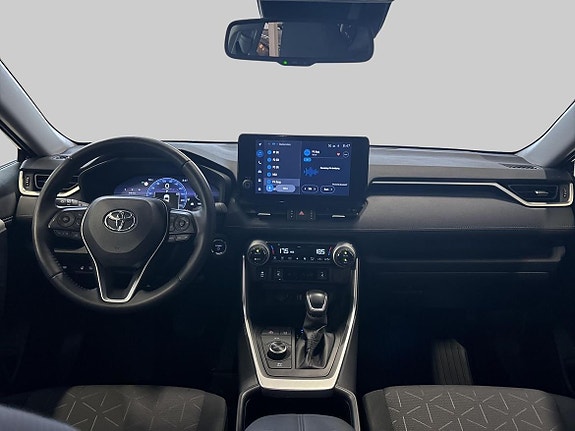 Toyota RAV4 12 of 19