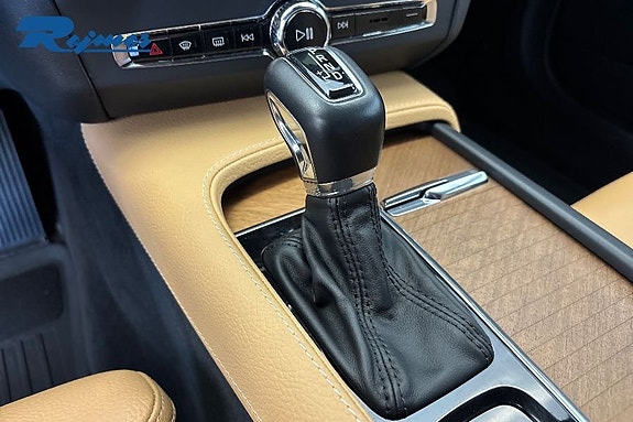 Volvo V90 14 of 22