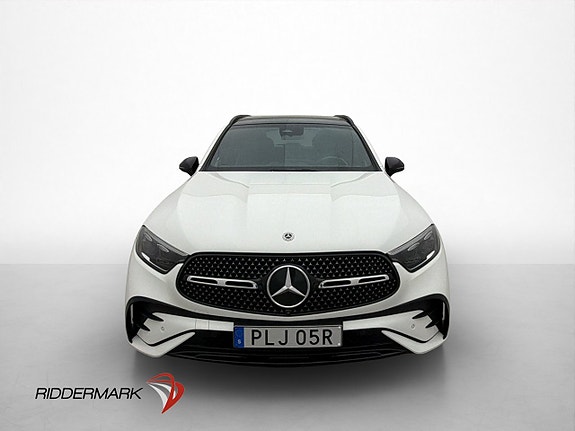 Mercedes-Benz GLC300 de 2 of 30