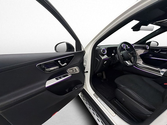 Mercedes-Benz GLC300 de 11 of 30
