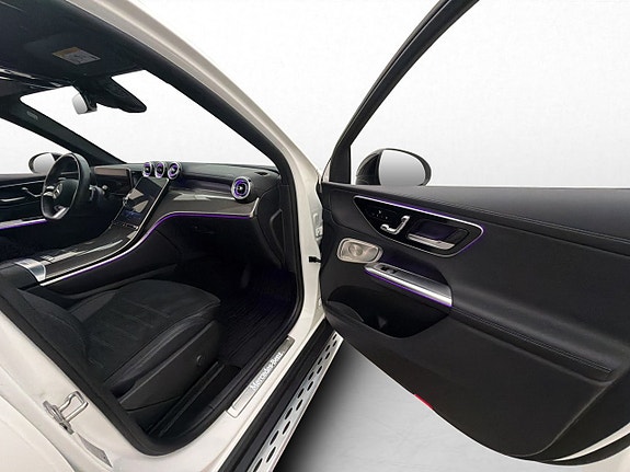 Mercedes-Benz GLC300 de 16 of 30
