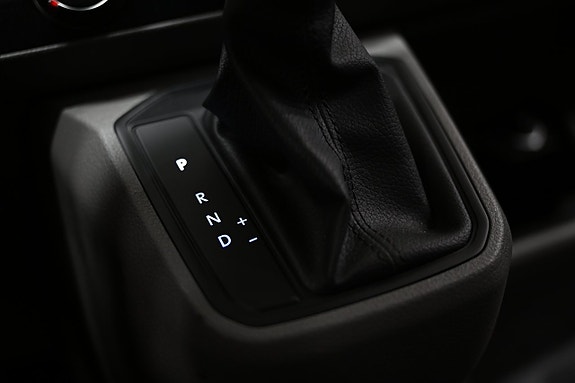 Volkswagen Transporter 22 of 27