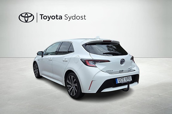 Toyota Corolla 5 of 21